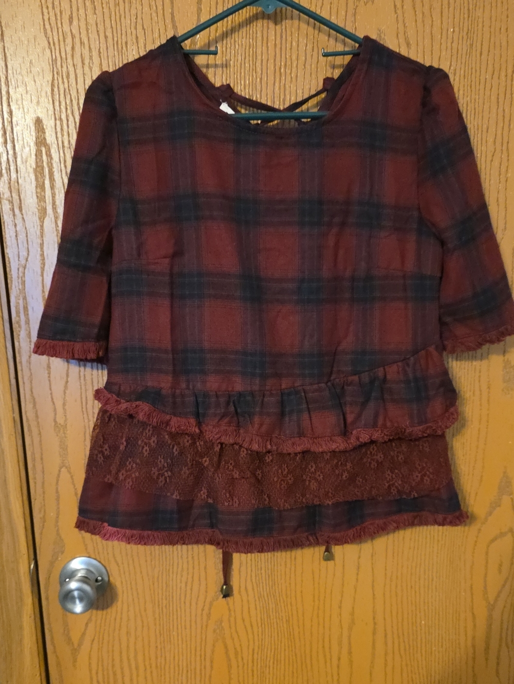 Pol Burgundy Plaid Ruffle Lace Peplum Top Ptp 17, L 20 Nwot